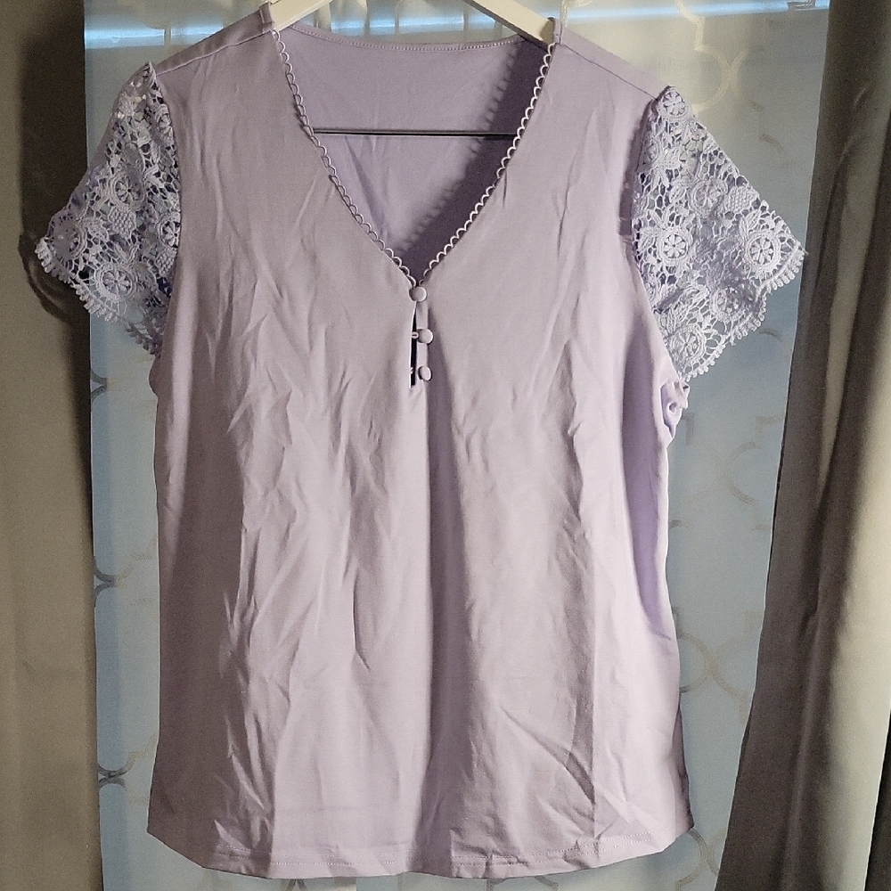 NWOT Light Purple Lace Blouse - Picture 2 of 6